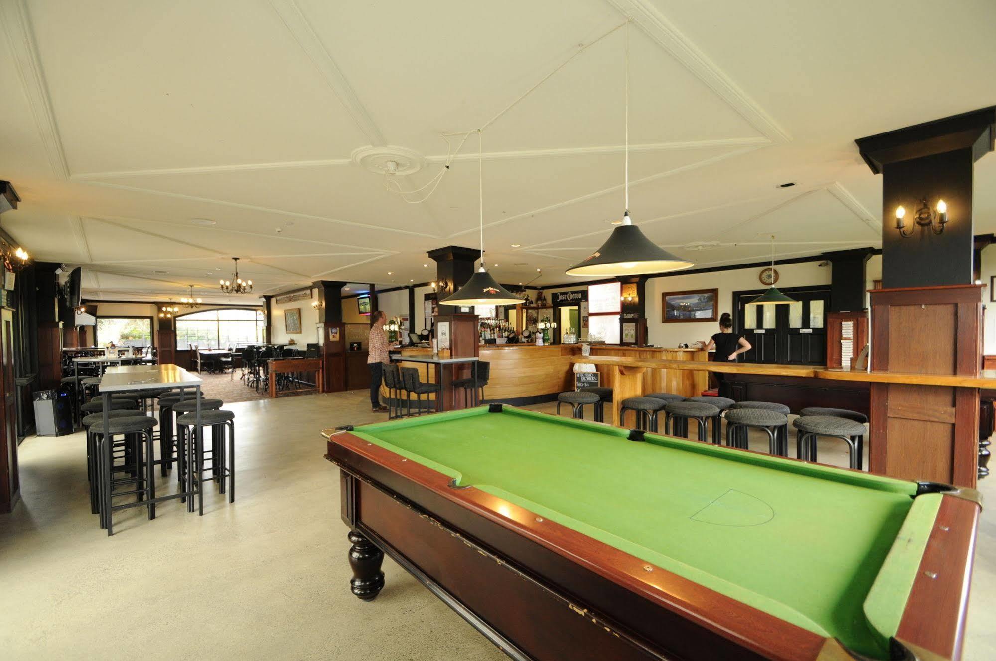 Salty Dog Inn Snells Beach Extérieur photo