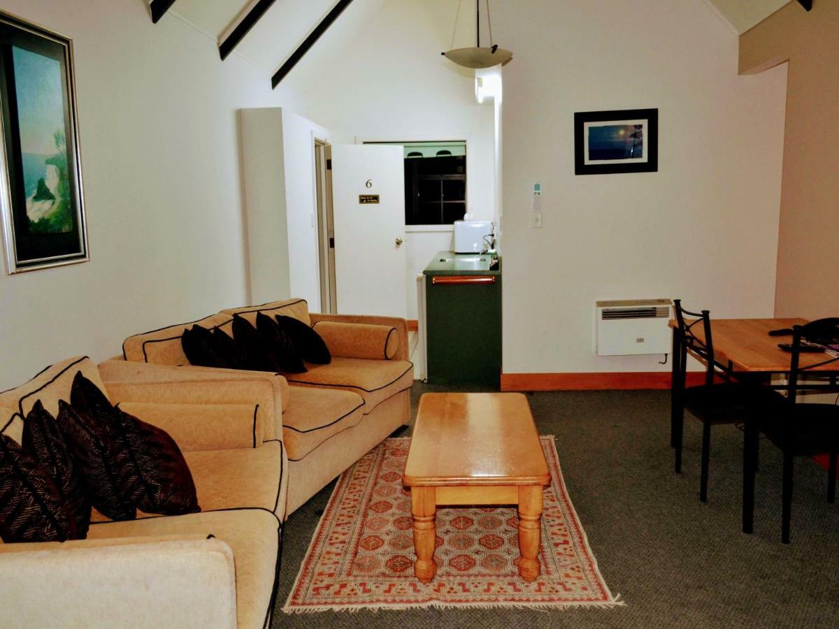 Salty Dog Inn Snells Beach Extérieur photo