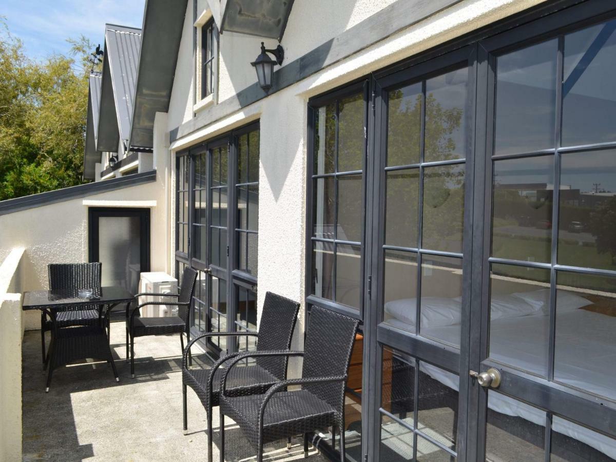 Salty Dog Inn Snells Beach Extérieur photo