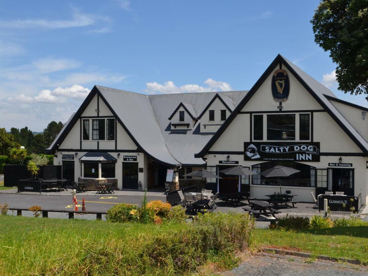 Salty Dog Inn Snells Beach Extérieur photo
