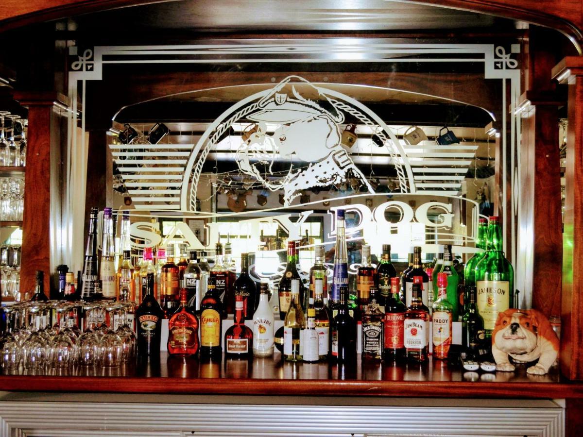 Salty Dog Inn Snells Beach Extérieur photo