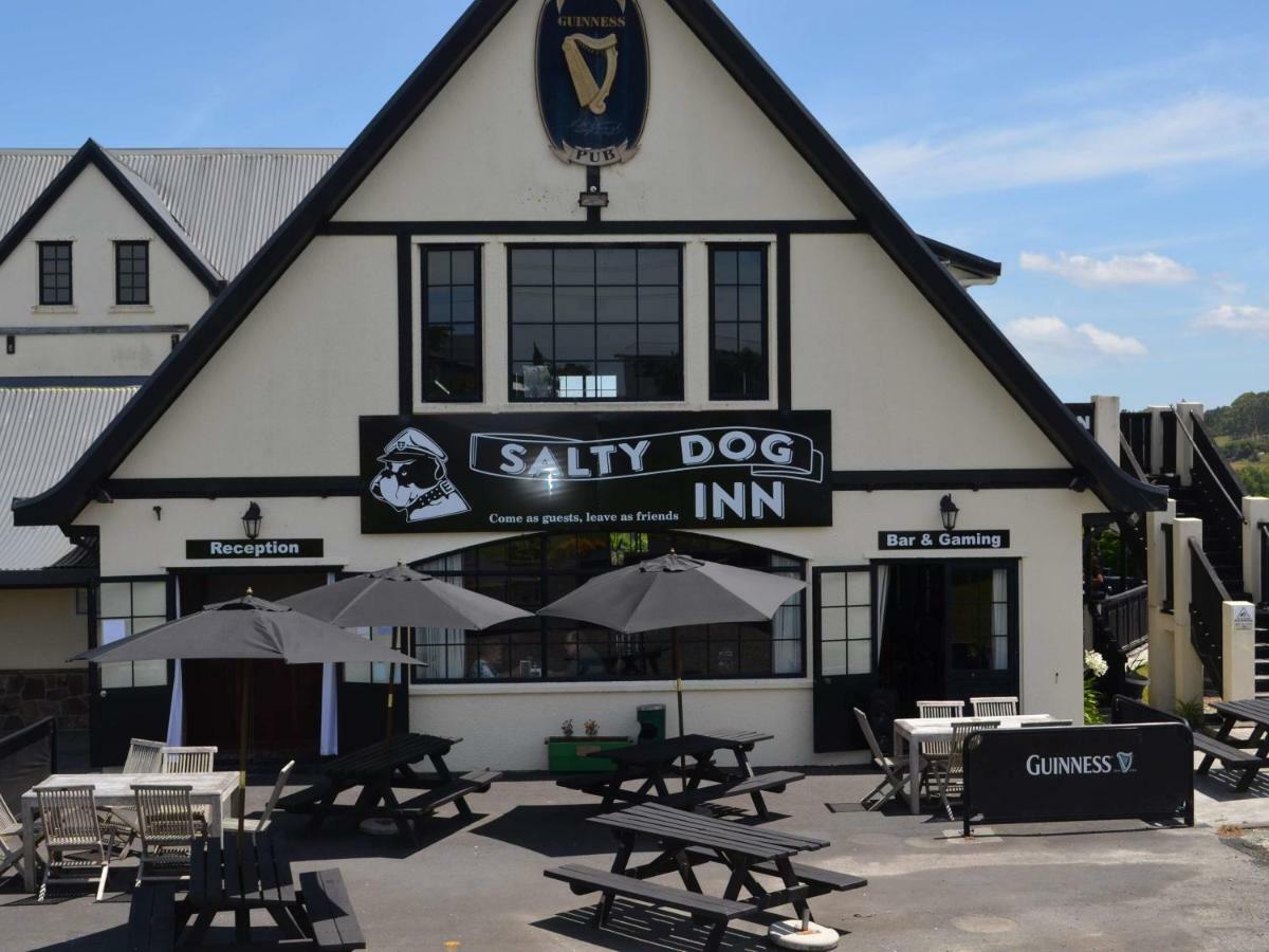 Salty Dog Inn Snells Beach Extérieur photo